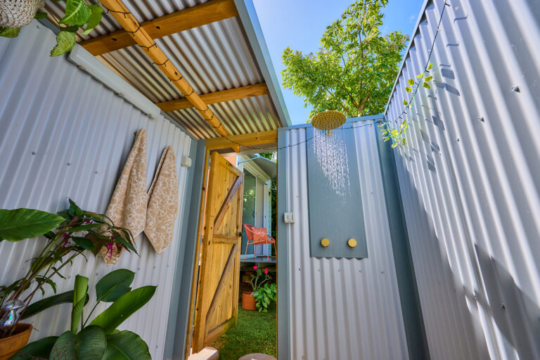 OnTheWallaby25 0047 websize 768x512