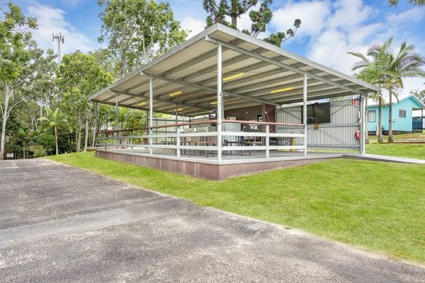 m Camp Kitchen